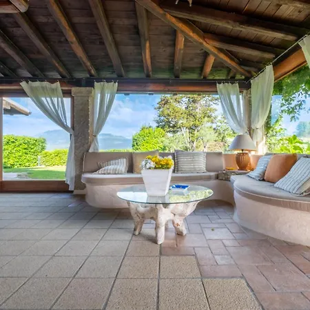 Luxury With Private Pool By Varental Willa *